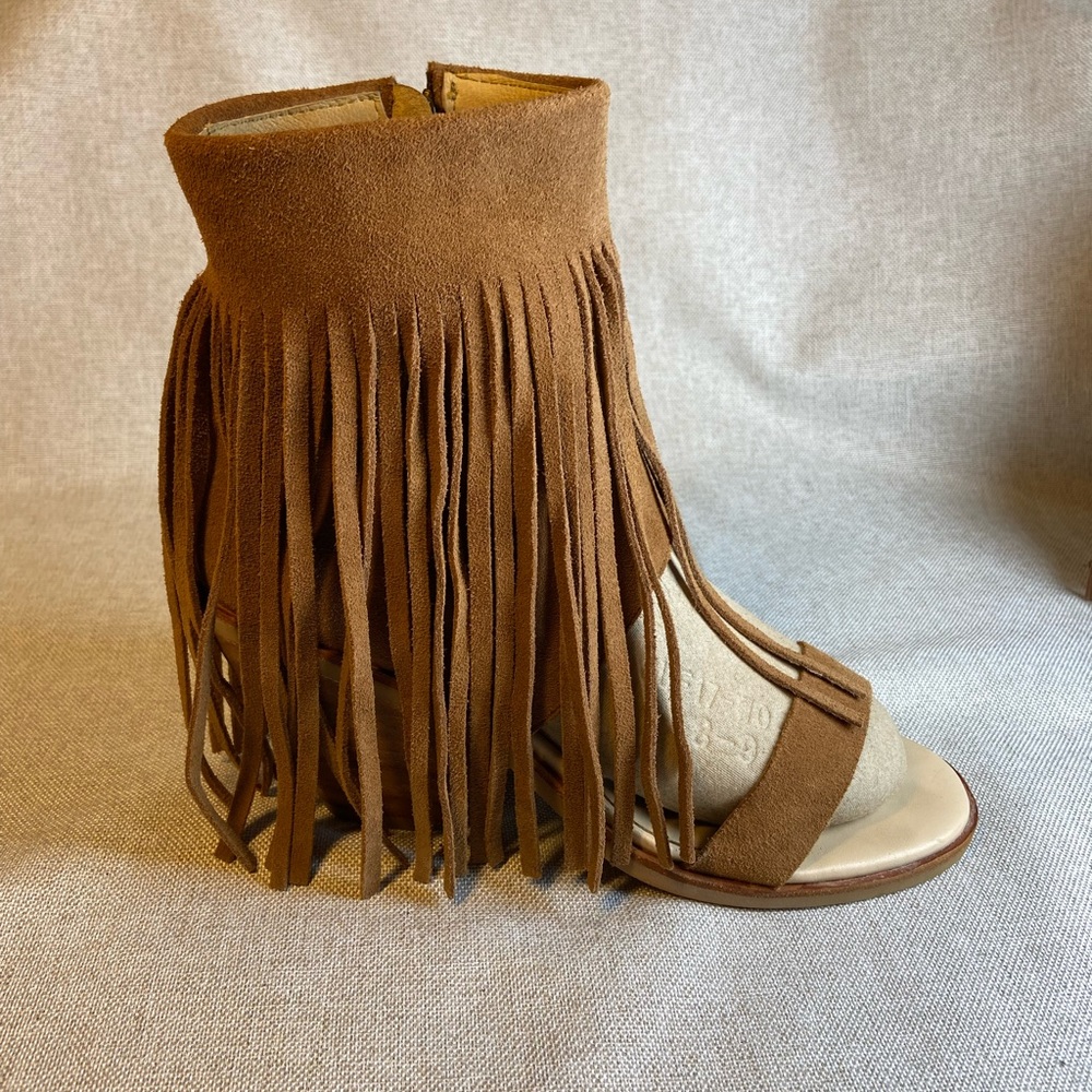 Koolaburra Brown Fringe Wedge Sandals - Picture 2 of 10